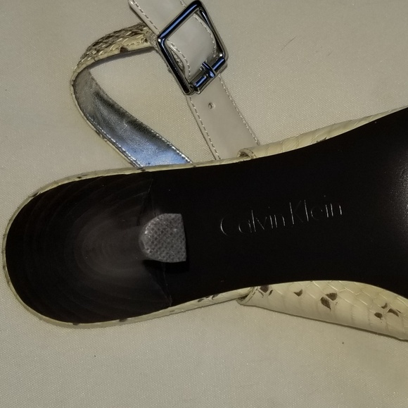 CALVIN KLEIN Snake Sandals - Picture 6 of 7
